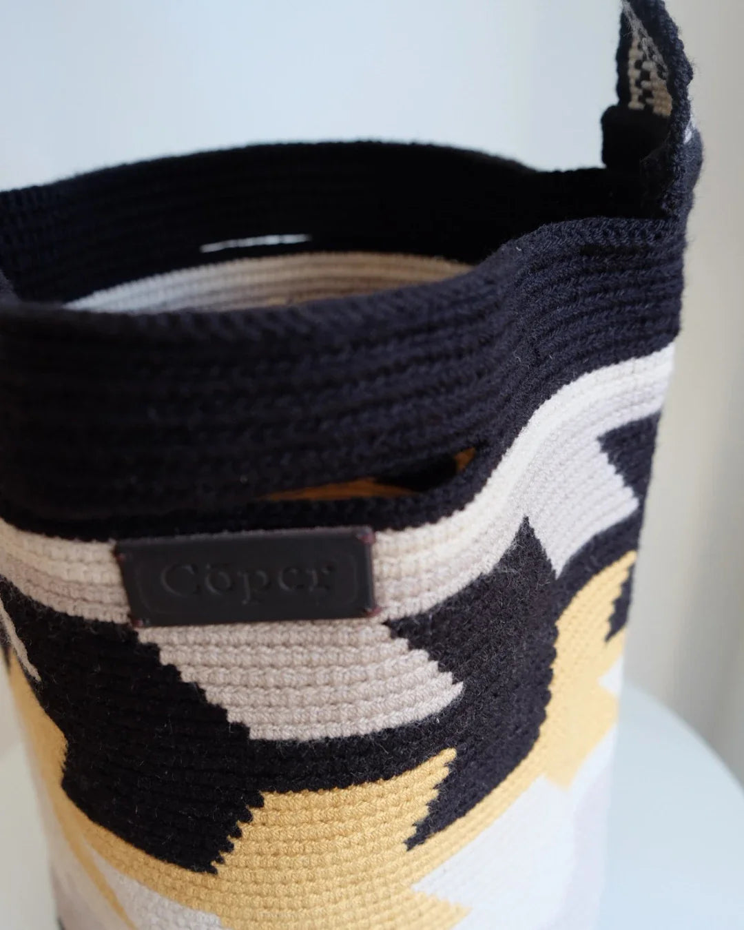 Irene Bolso Wayuu N°19 – Negro y Mostaza