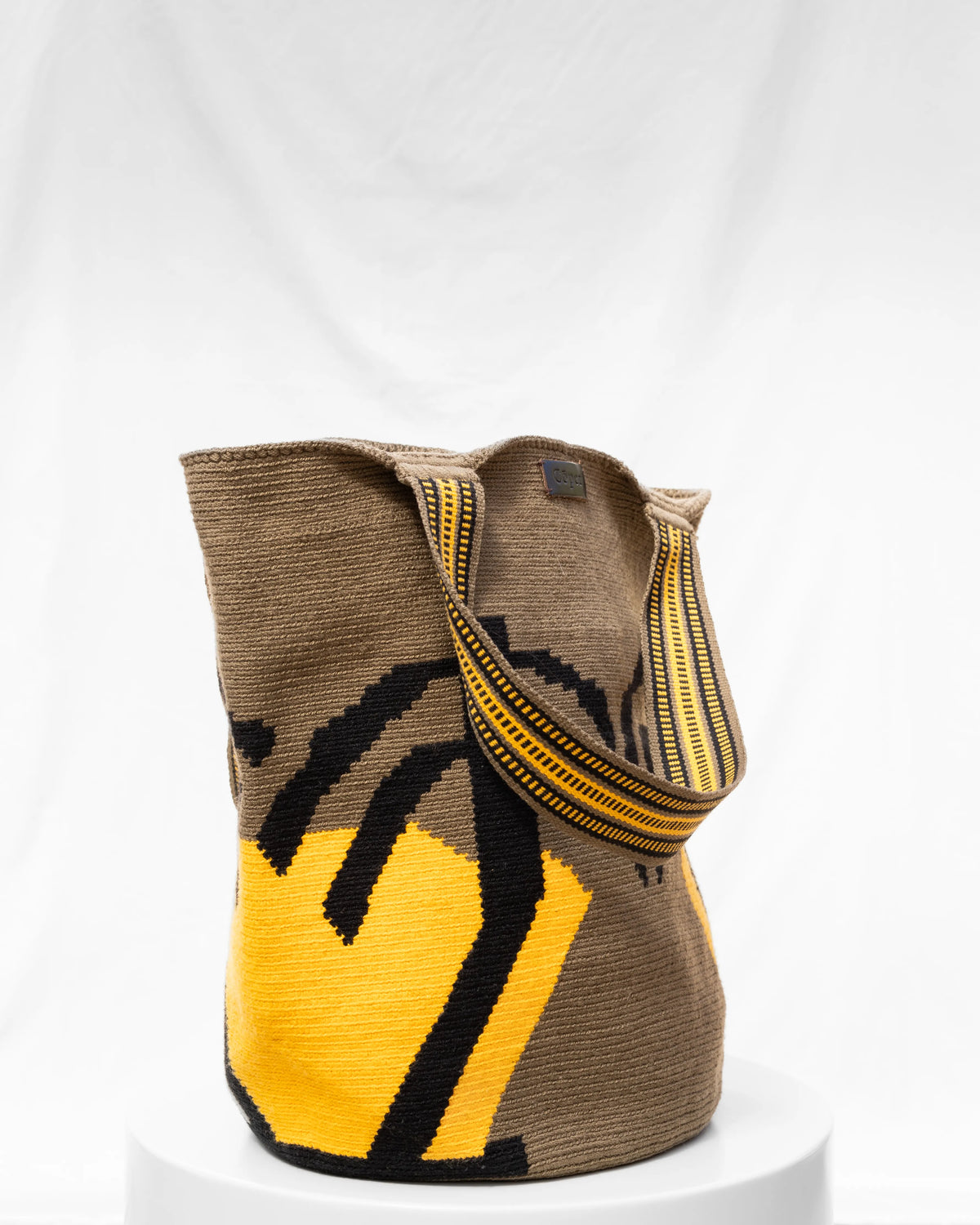 Celia Bolso Tote Wayuu N°09 – Verde Oliva