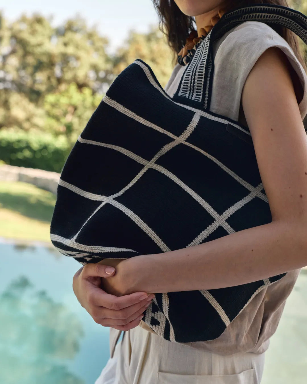 Celia Bolso Tote Wayuu N°45 – Negro