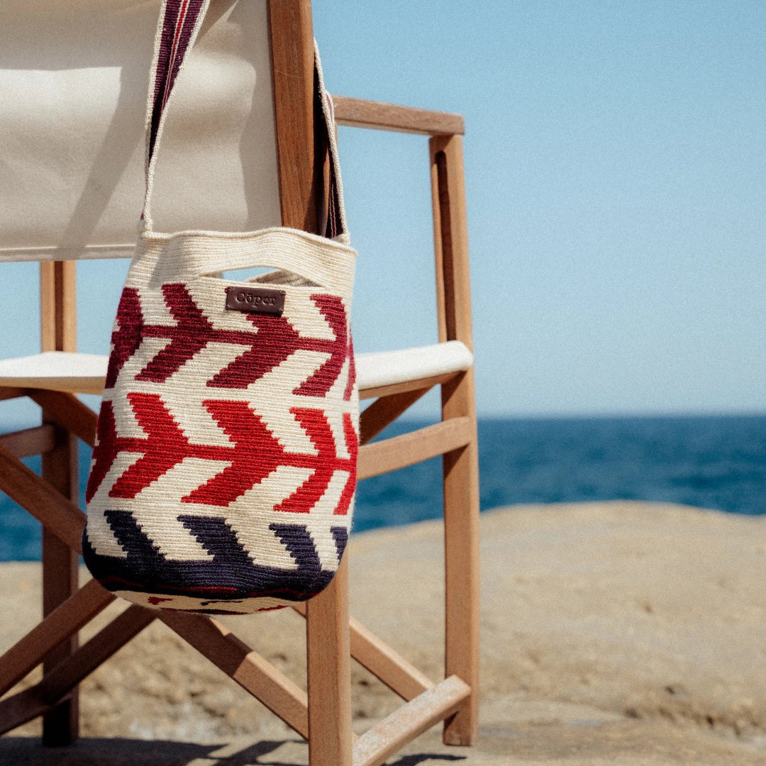 Irene Bolso Wayuu N°35 – Azul Marino y Burdeos