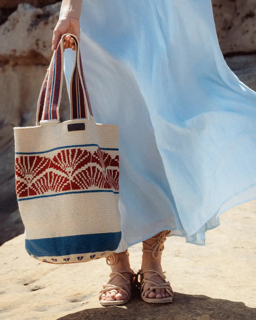 Celia Bolso Tote Wayuu N°36 – Terracota y Azul Jean
