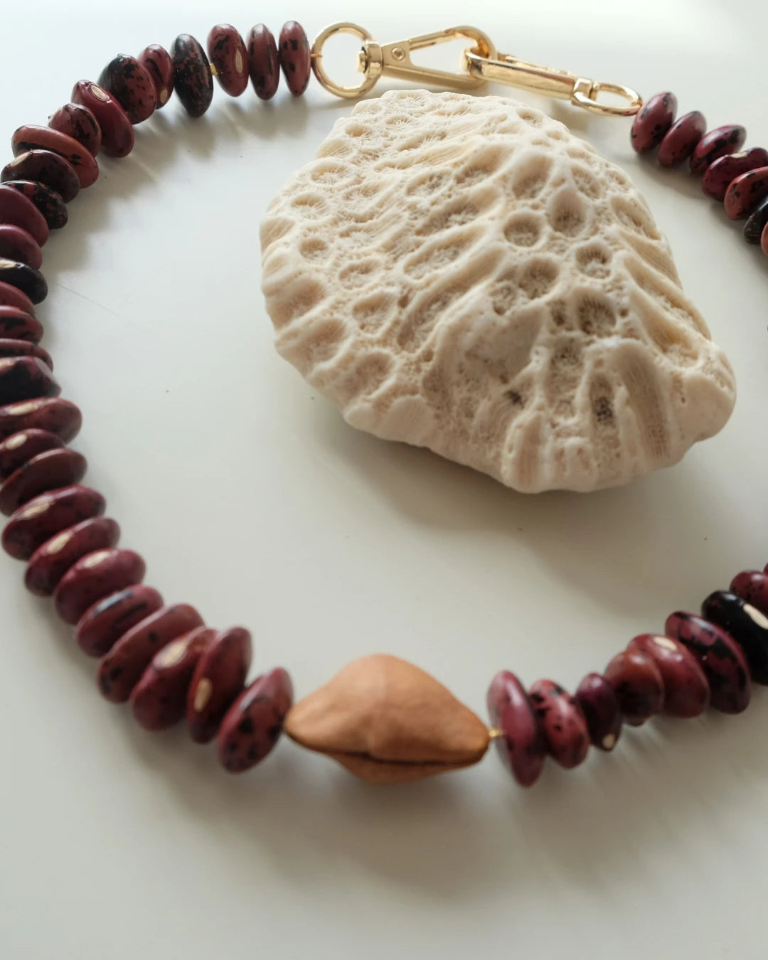 Collar Agnes Frijoles - Morado