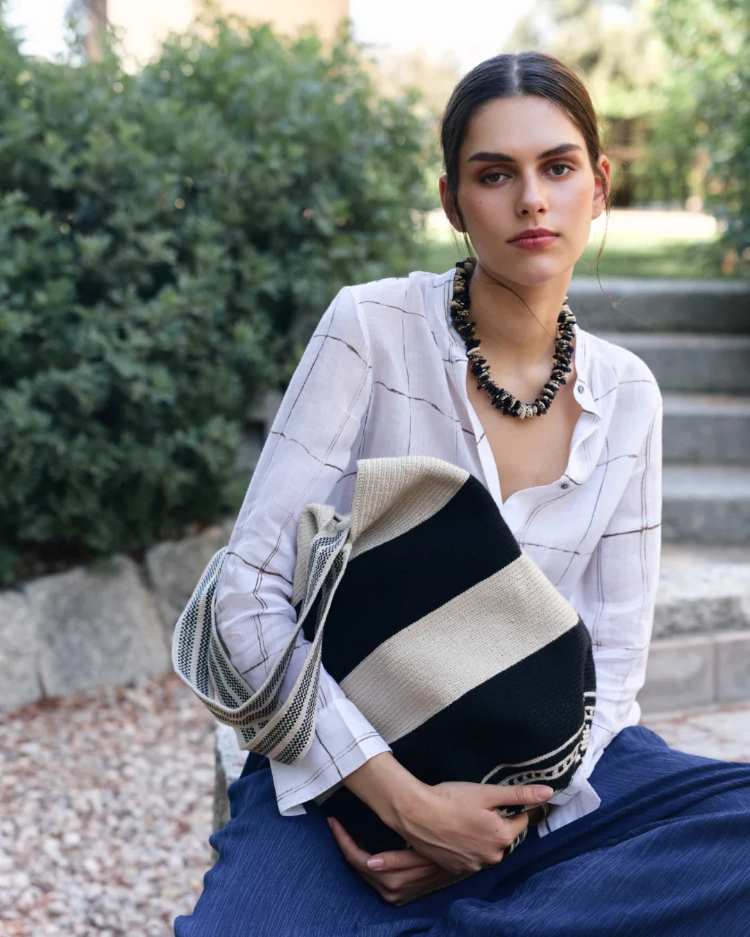 Celia Bolso Tote Wayuu N°51 – Negro y Beige
