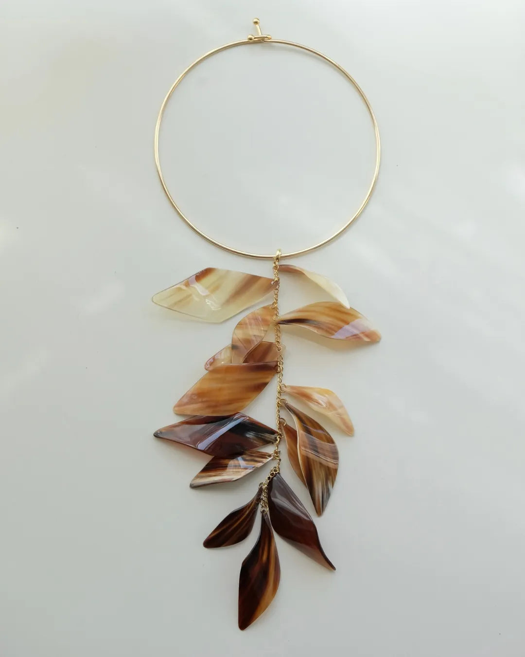Collar Serena de Cuerno Natural | Arena